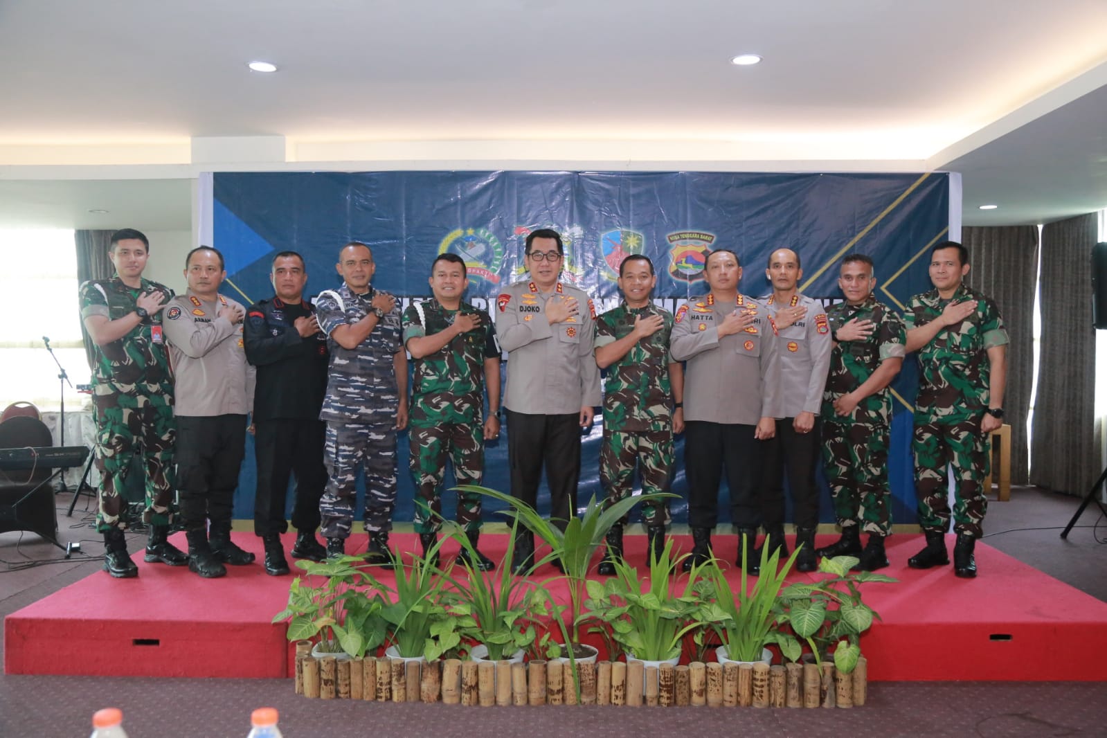 Tunjukkan Sinergitas, Kapolda NTB Hadiri Halal Bihalal TNI Polri